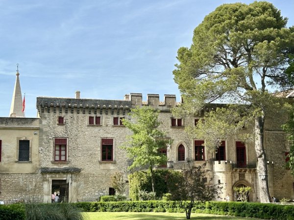 Le Château de Thézan à Saint Didier